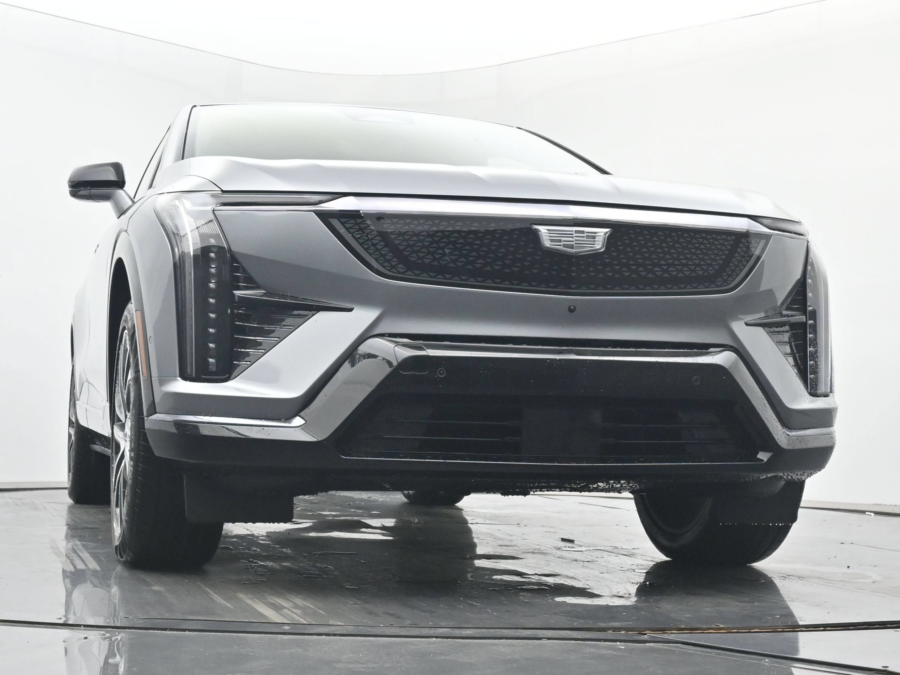 New 2026 Cadillac Optiq Sport 2 w/ LPO, Floor Liner Package AWD/4WD image 22