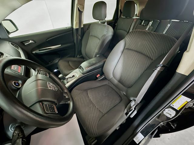 Used 2015 Dodge Journey SXT w/ Flexible Seating Group image 19