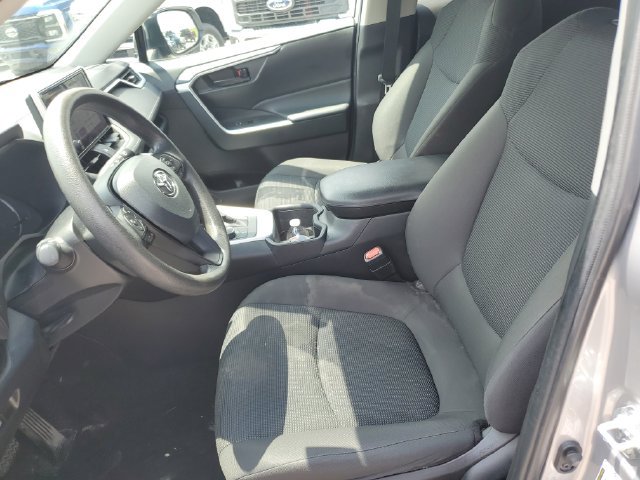 Used 2024 Toyota RAV4 LE AWD/4WD image 13