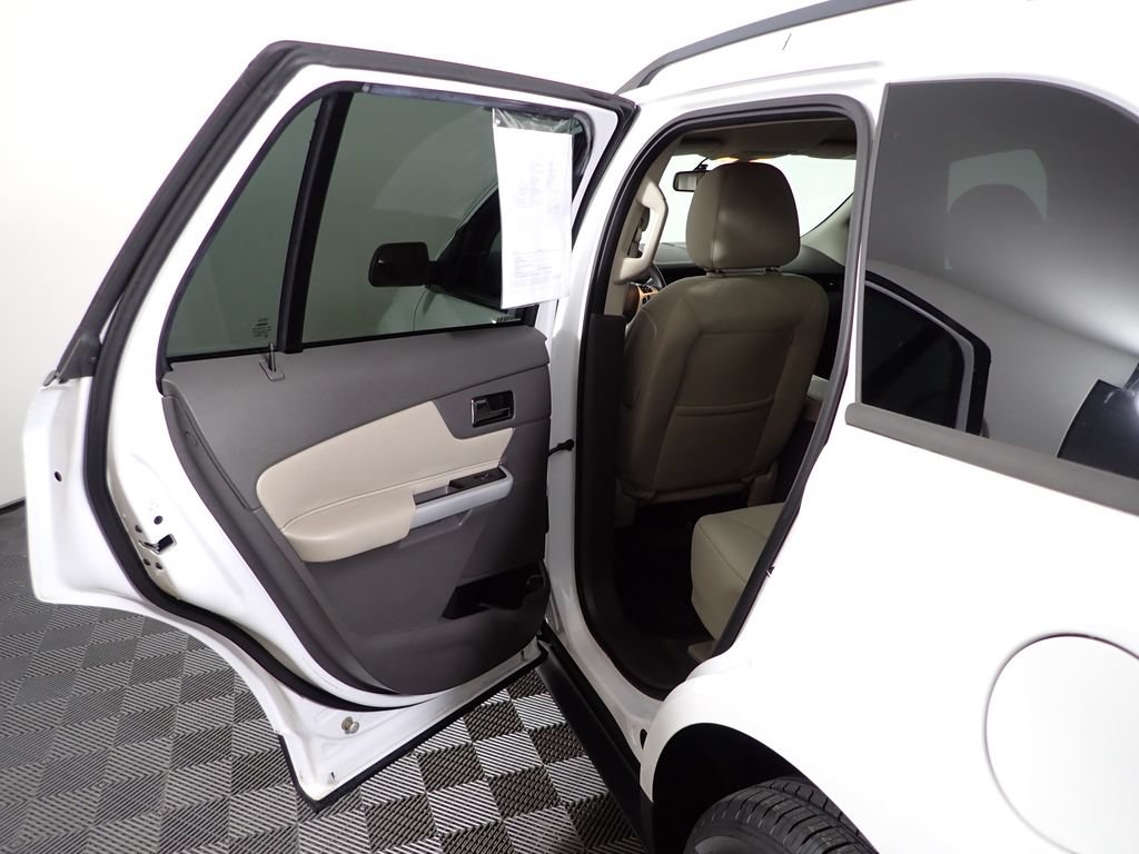 Used 2014 Ford Edge SE w/ Equipment Group 101A FWD image 26