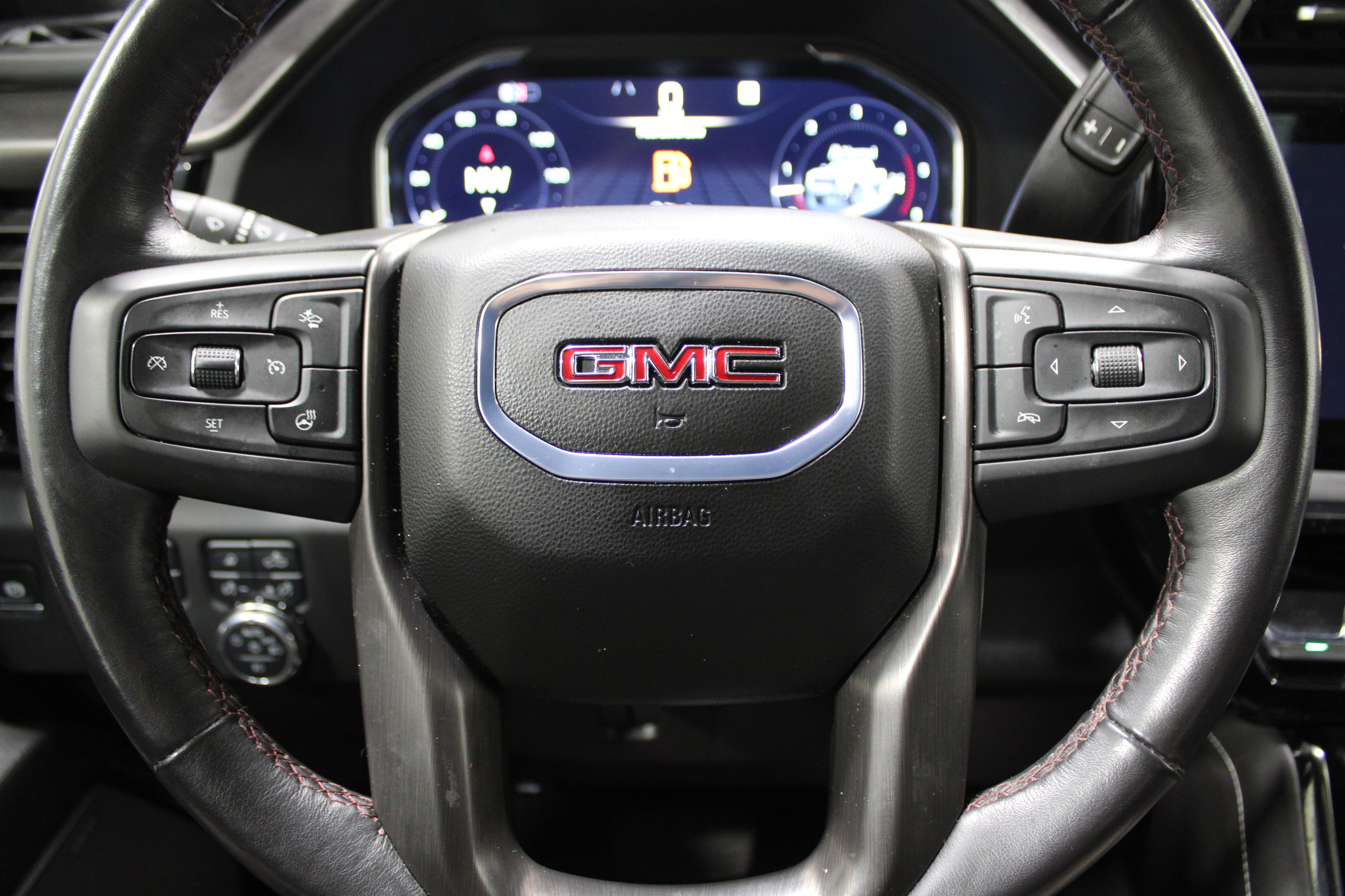 Used 2025 GMC Sierra 2500 AT4X w/ AT4X AEV Edition image 12