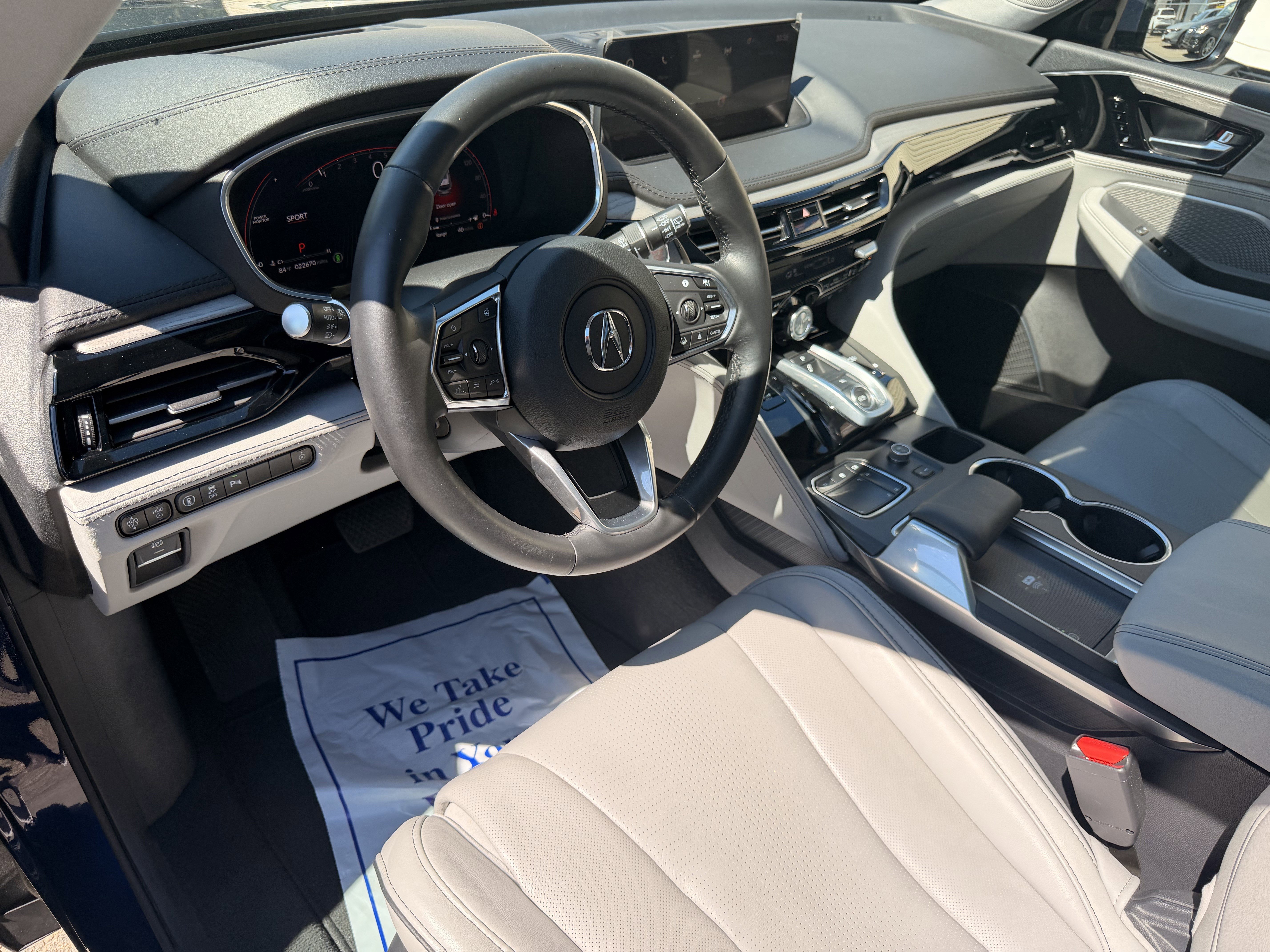 Used 2023 Acura MDX SH-AWD w/ Advance Package image 11
