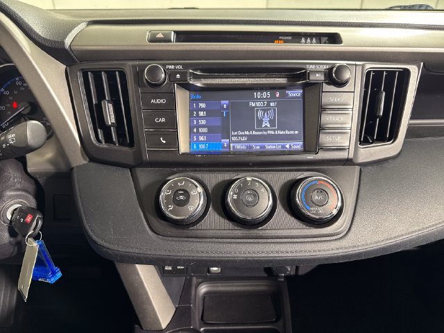 Used 2018 Toyota RAV4 LE w/ All Weather Liner Package AWD/4WD image 28