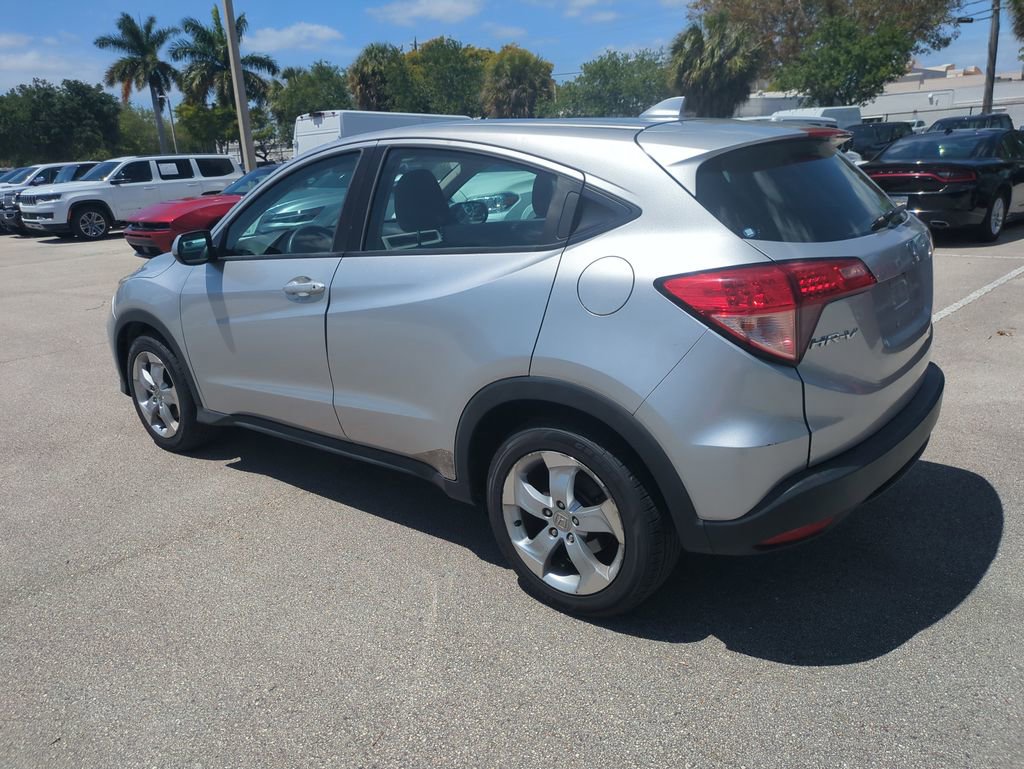 Used 2016 Honda HR-V LX image 8
