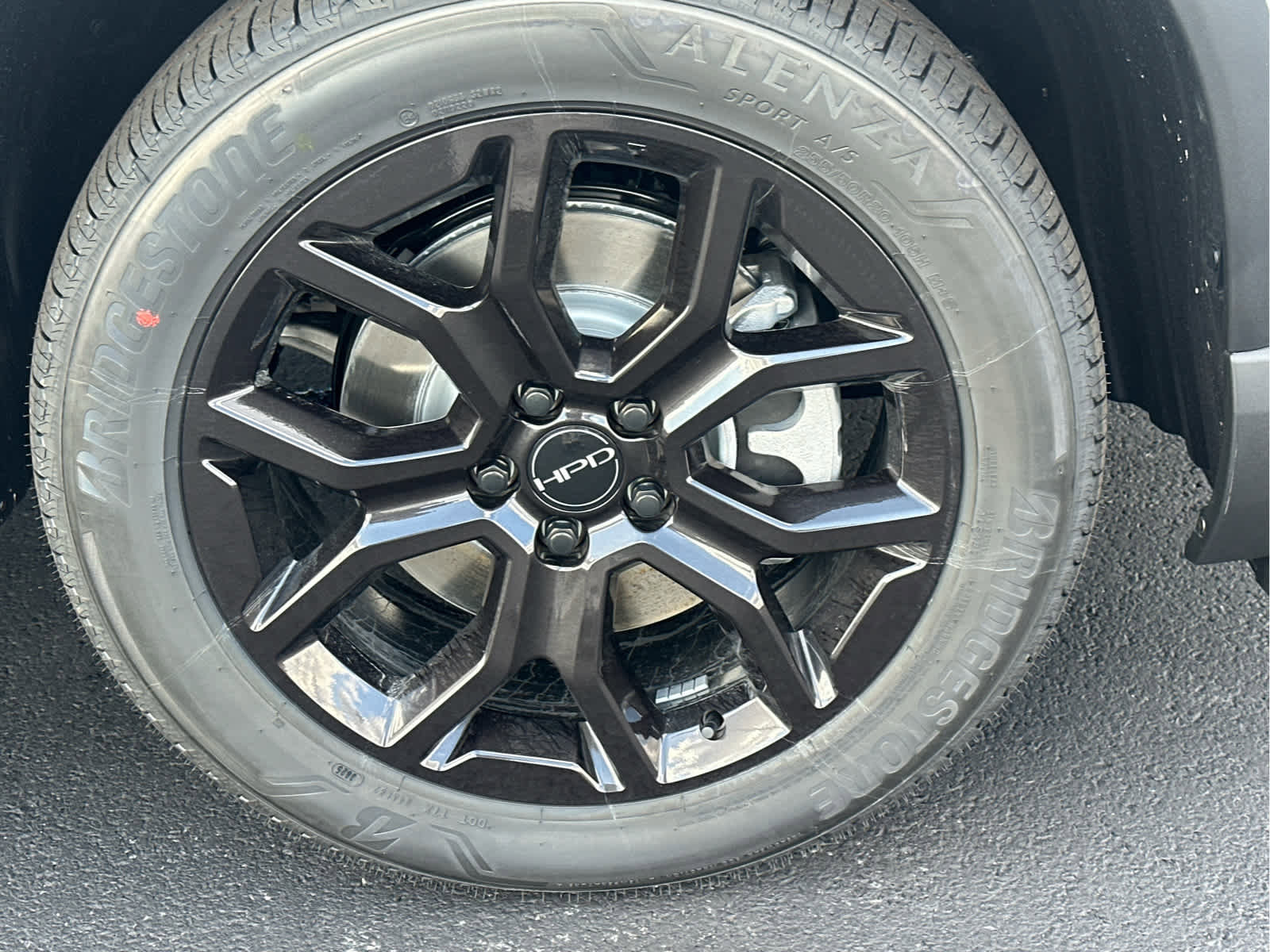 New 2025 Honda Pilot Touring image 10