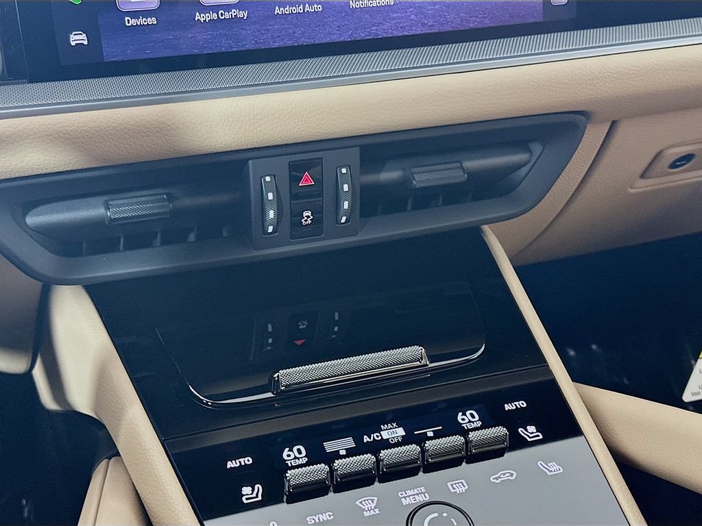 Certified 2026 Porsche Cayenne AWD/4WD image 17