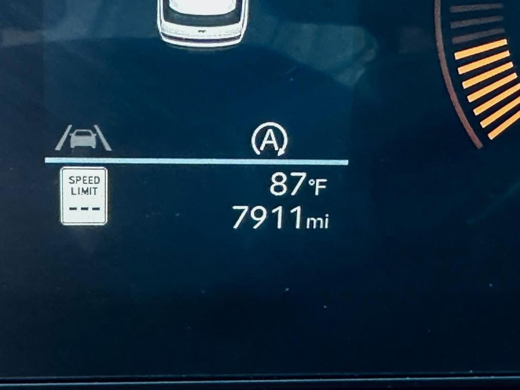 Used 2025 Hyundai Santa Fe XRT image 22