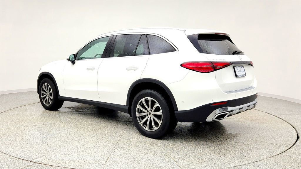 Used 2023 Mercedes-Benz GLC 300 4MATIC image 7