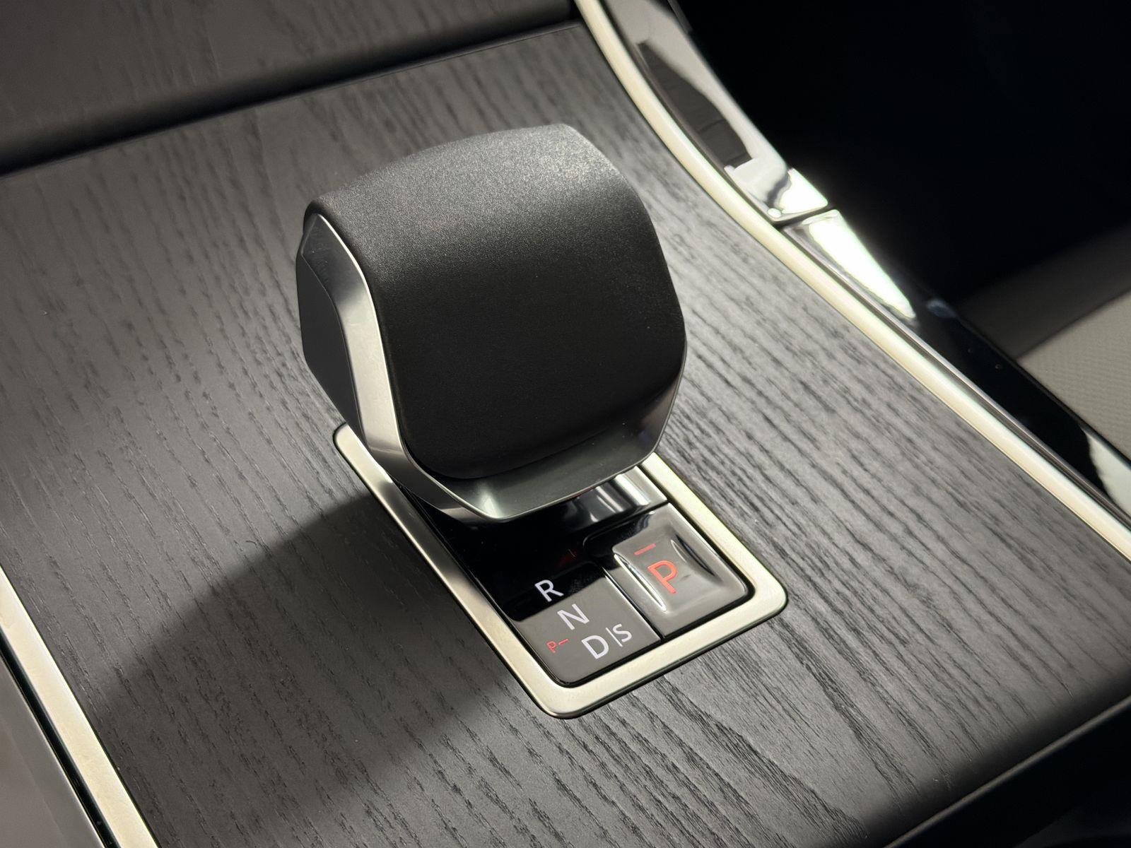 New 2026 Land Rover Range Rover Evoque Dynamic SE image 16