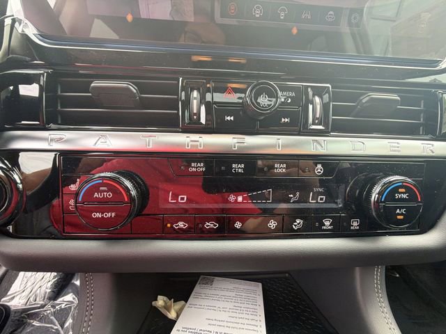 New 2026 Nissan Pathfinder Platinum AWD/4WD image 18