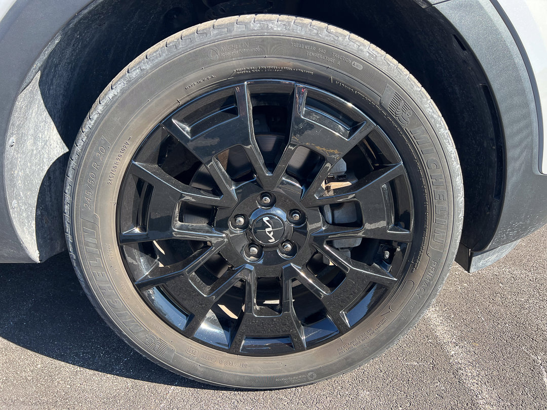 Used 2022 Kia Telluride EX w/ EX Premium Package image 8