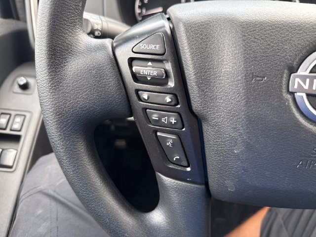 Certified 2025 Nissan Frontier SV RWD image 31