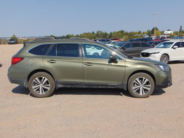 Used 2018 Subaru Outback 3.6R Limited AWD/4WD image 3