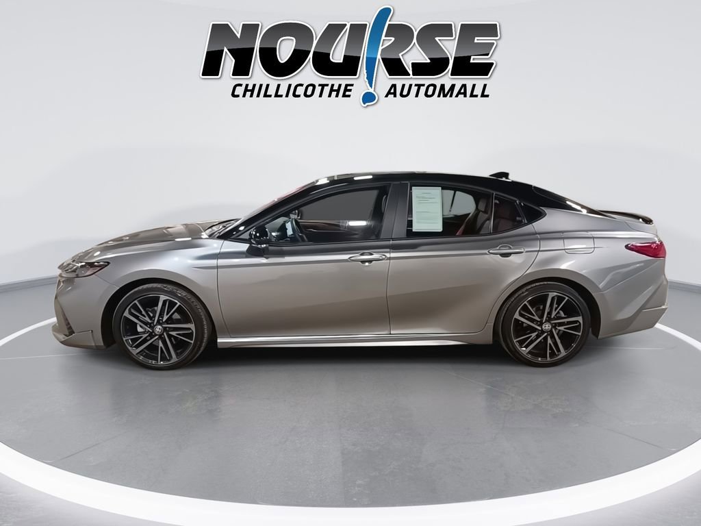 Used 2025 Toyota Camry XSE FWD image 5