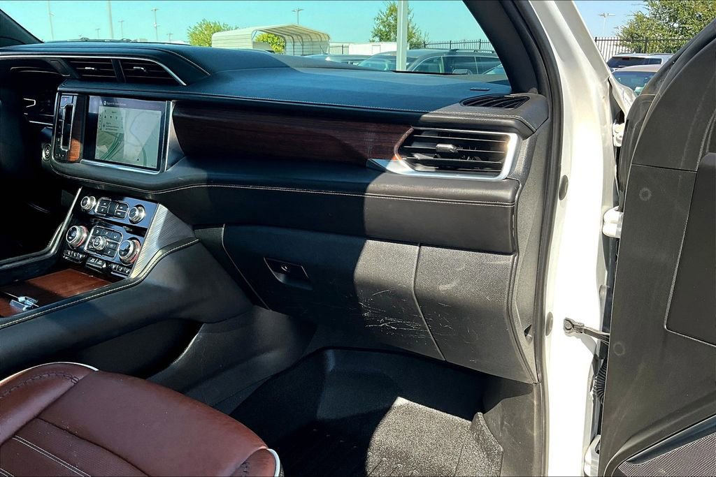 Used 2023 GMC Yukon Denali Ultimate image 21