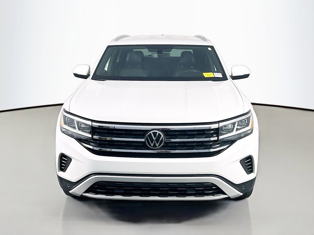 Used 2022 Volkswagen Atlas Cross Sport SE AWD/4WD image 2