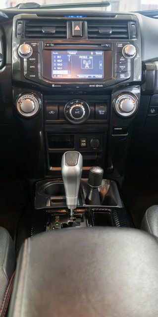 Used 2019 Toyota 4Runner TRD Off-Road Premium AWD/4WD image 17