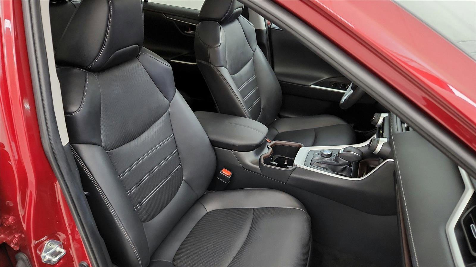 Used 2024 Toyota RAV4 Limited image 26