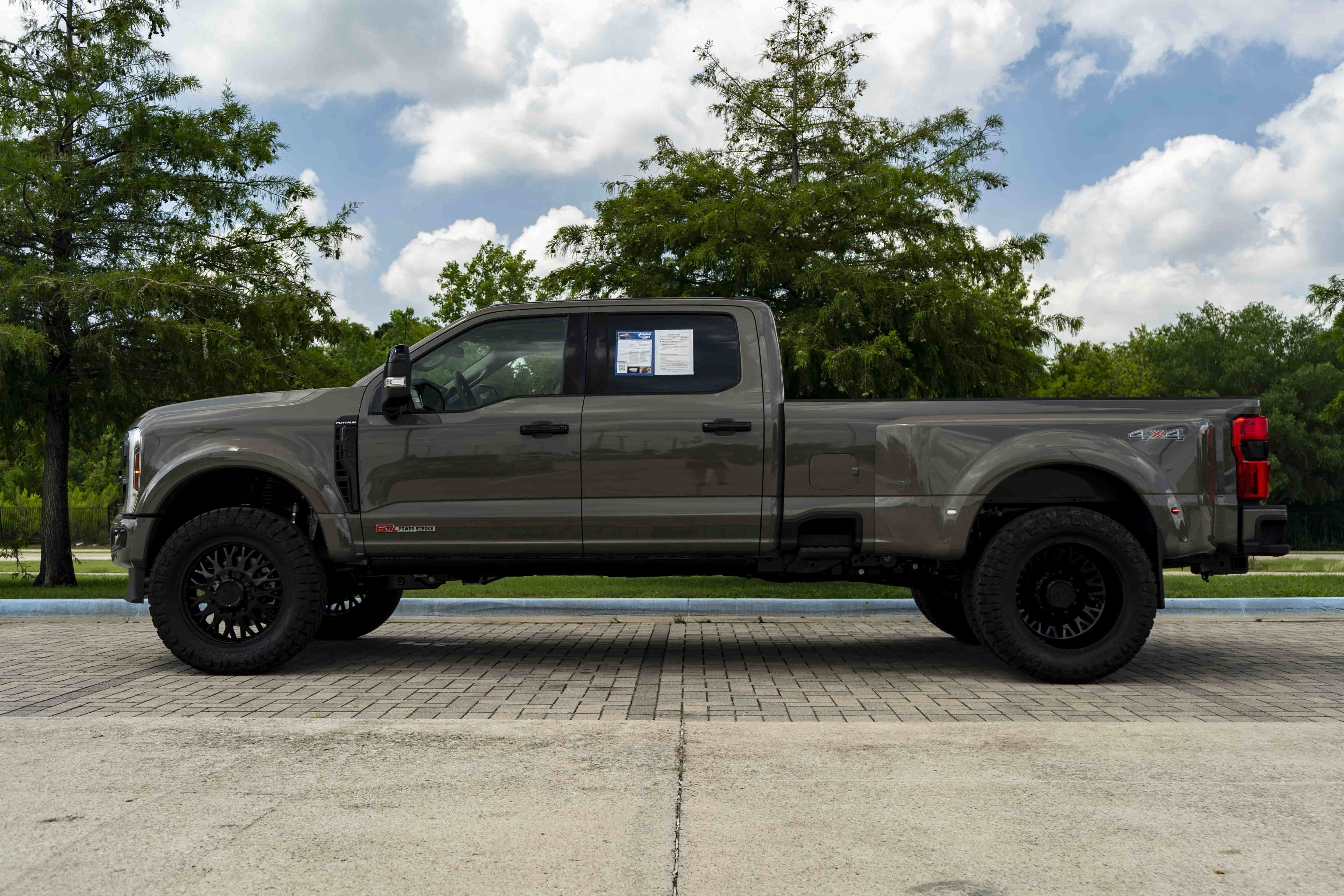 Used 2026 Ford F450 Platinum w/ Platinum Plus Package AWD/4WD image 6