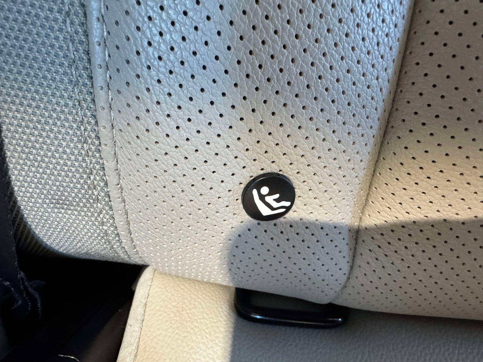 Used 2021 Land Rover Defender 110 S image 19