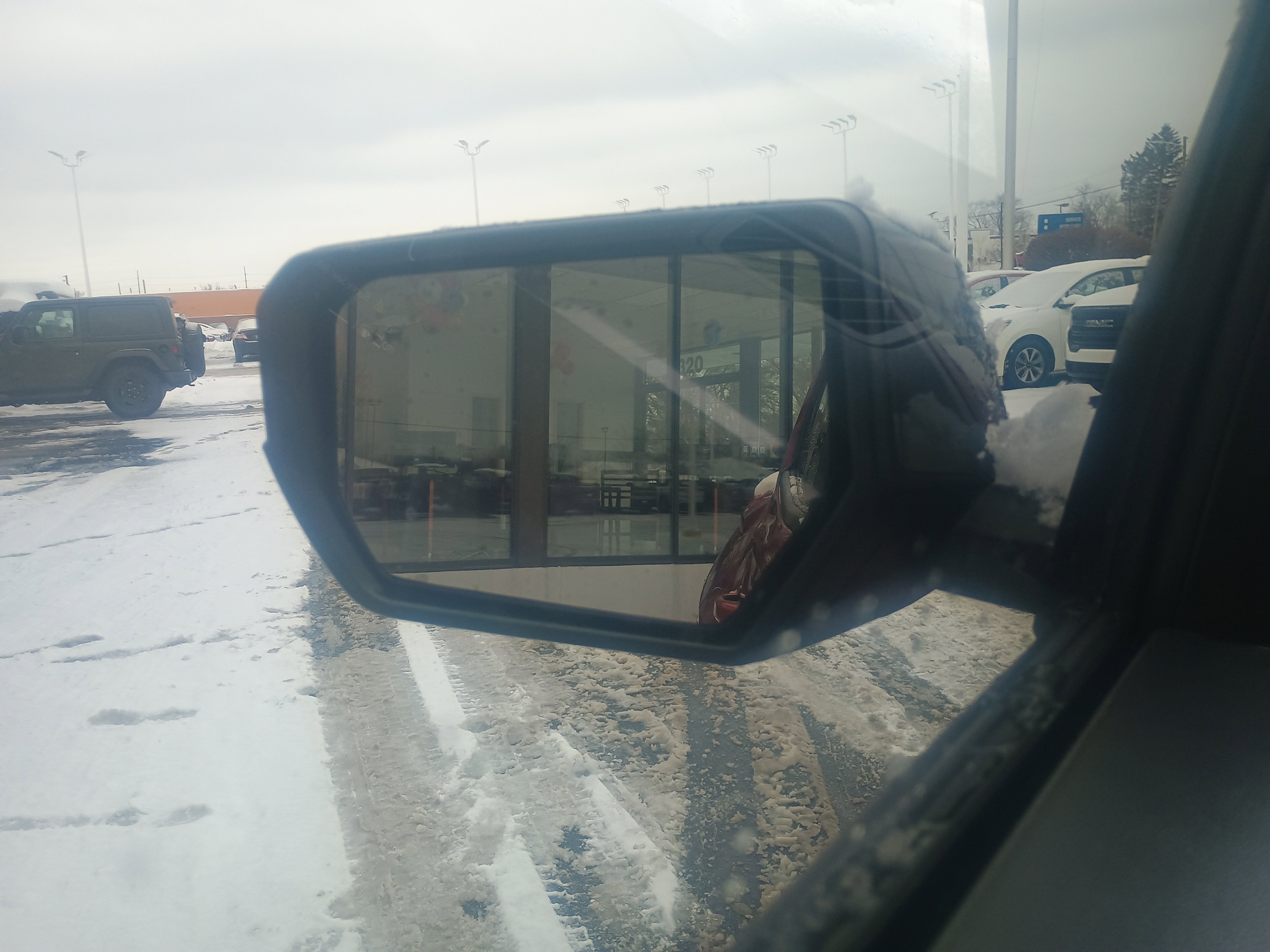 Used 2024 GMC Canyon AT4 w/ Technology Package image 18