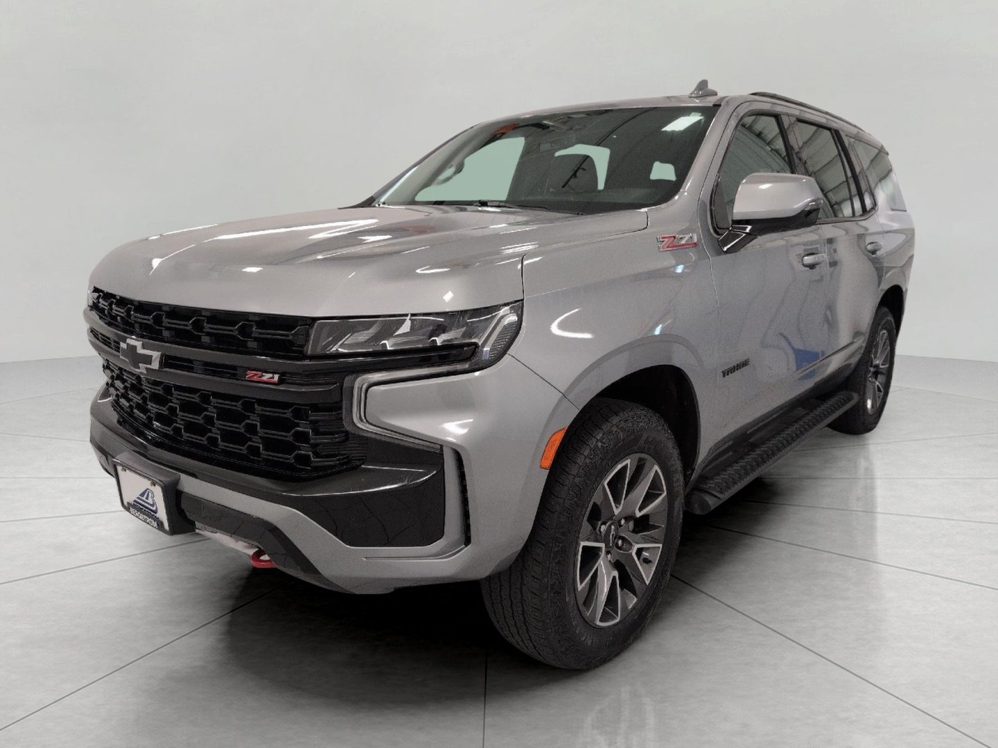 Used 2024 Chevrolet Tahoe Z71 w/ Luxury Package AWD/4WD image 3