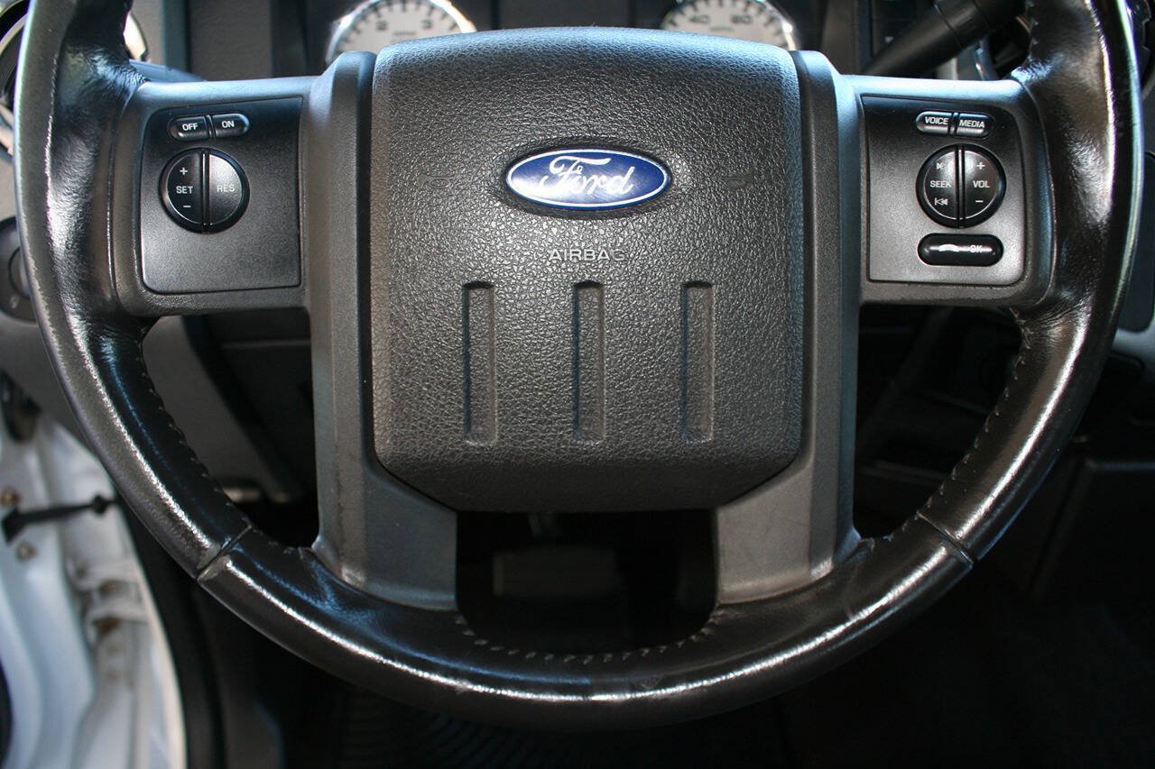 Used 2009 Ford F350 FX4 AWD/4WD image 16