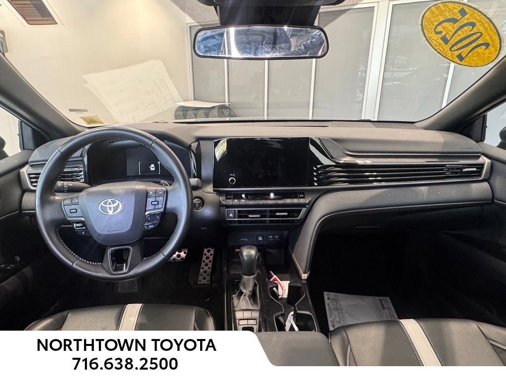 Used 2025 Toyota Camry SE FWD image 18