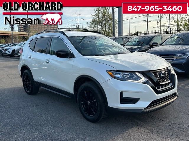 Used 2018 Nissan Rogue SV image 3