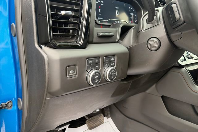 Used 2024 GMC Sierra 1500 AT4 w/ Technology Package image 17