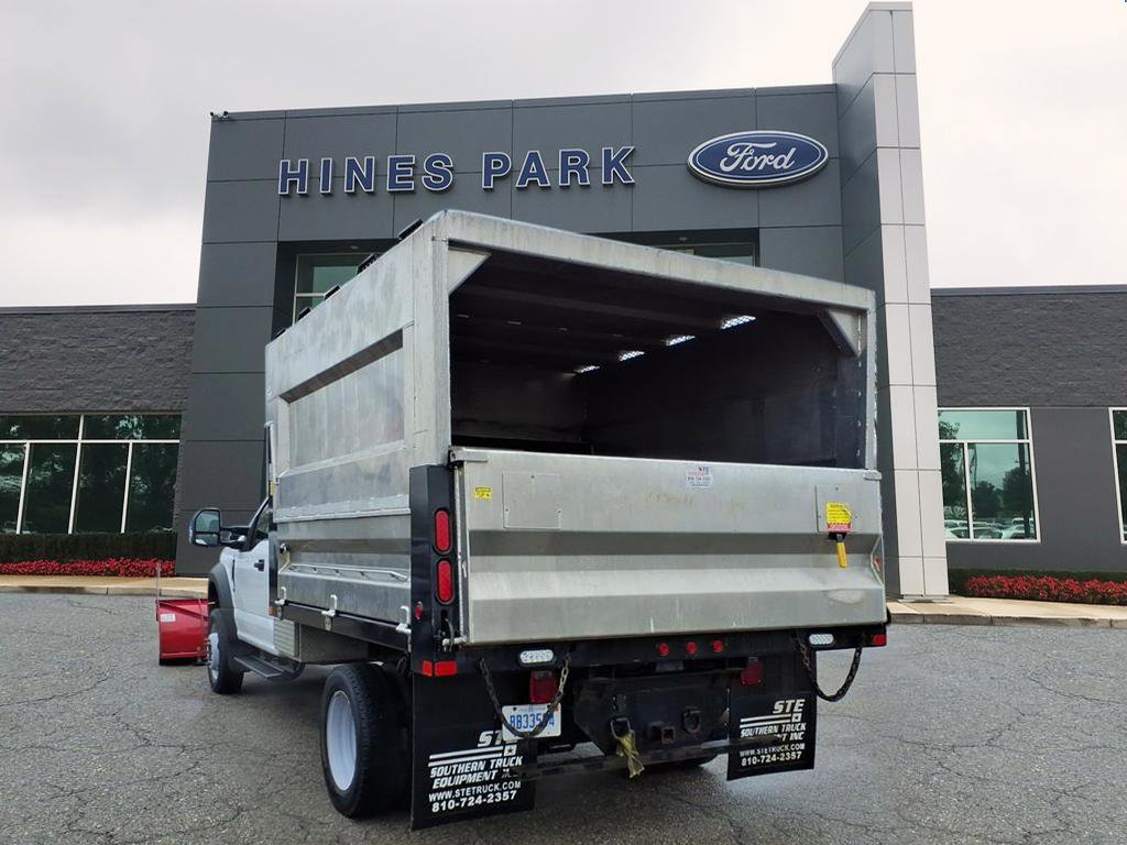 Used 2017 Ford F450 XL w/ Power Equipment Group image 5