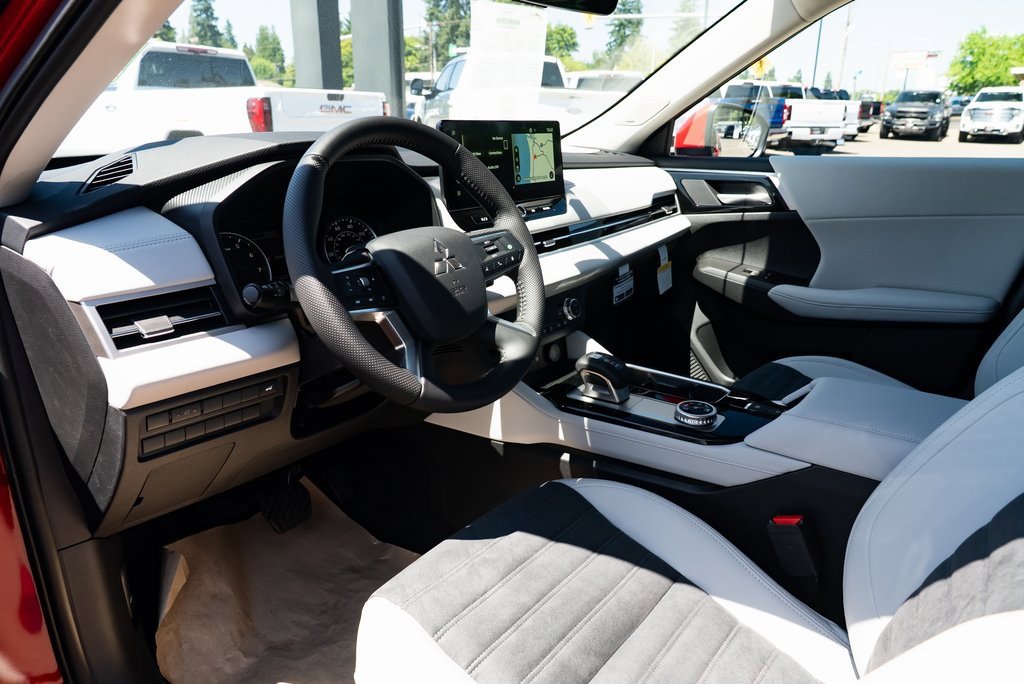 New 2025 Mitsubishi Outlander SEL image 20