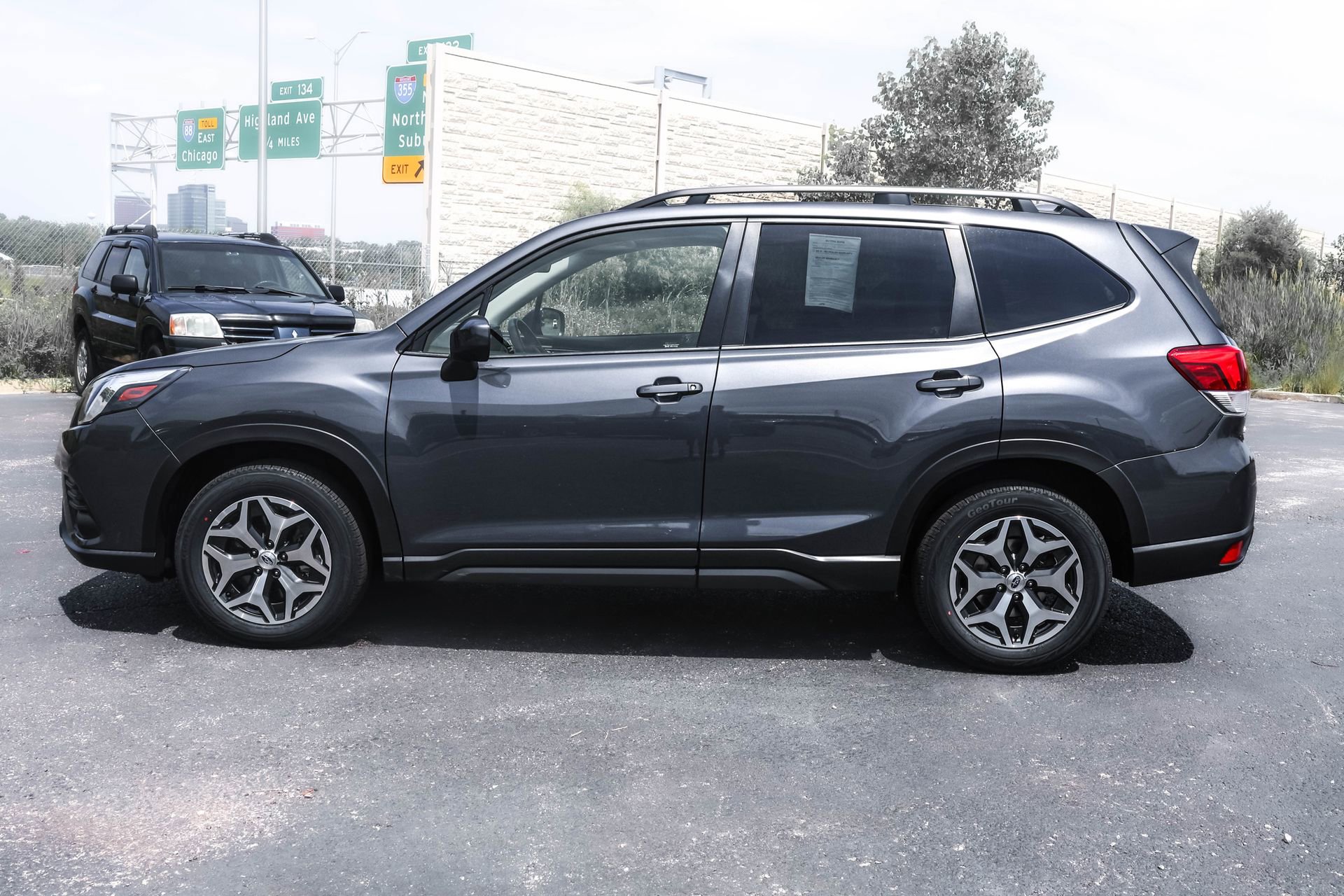Used 2022 Subaru Forester Premium image 11