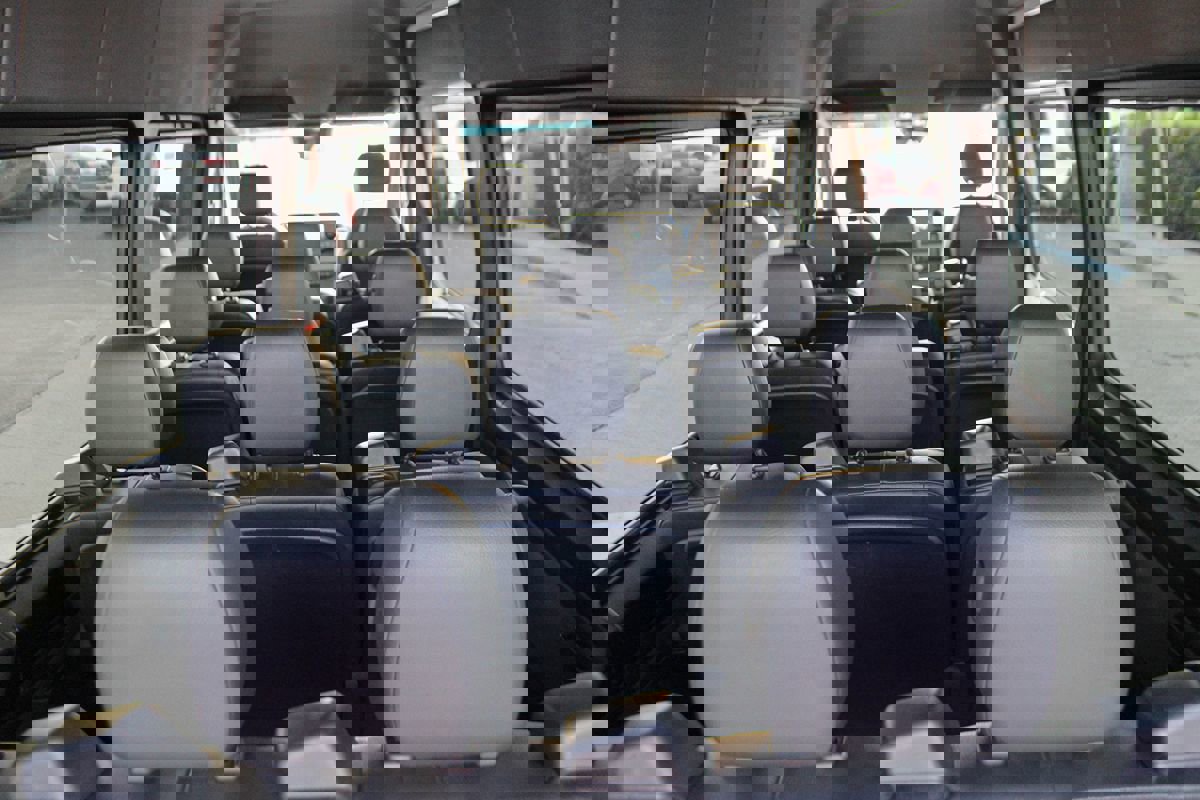 Used 2024 Mercedes-Benz Sprinter 2500 image 15