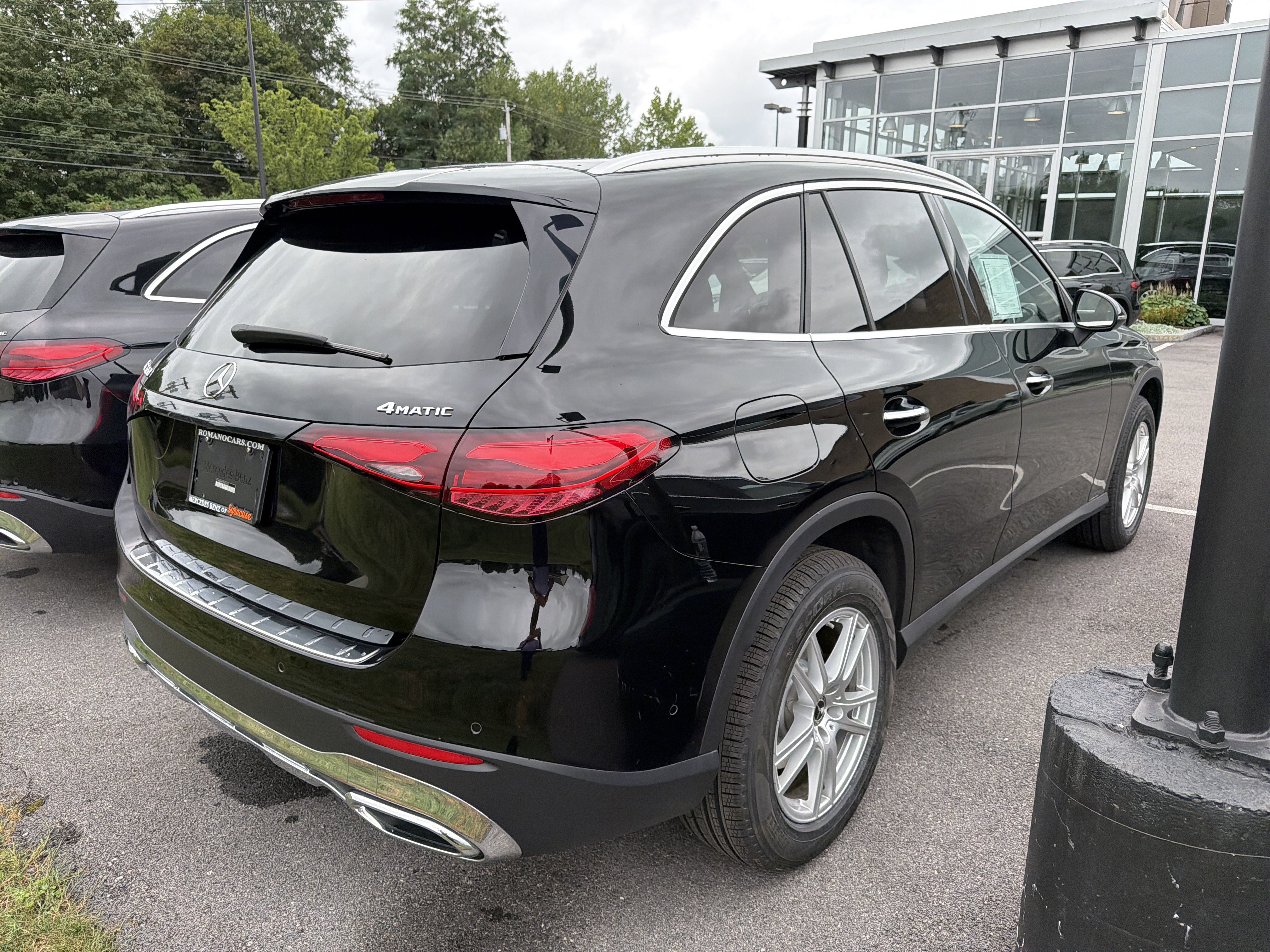 Used 2023 Mercedes-Benz GLC 300 4MATIC image 7
