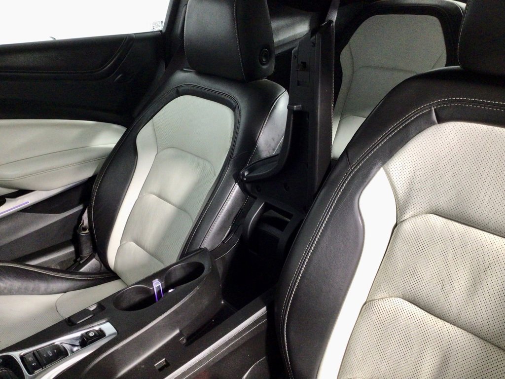 Used 2017 Chevrolet Camaro LT image 21