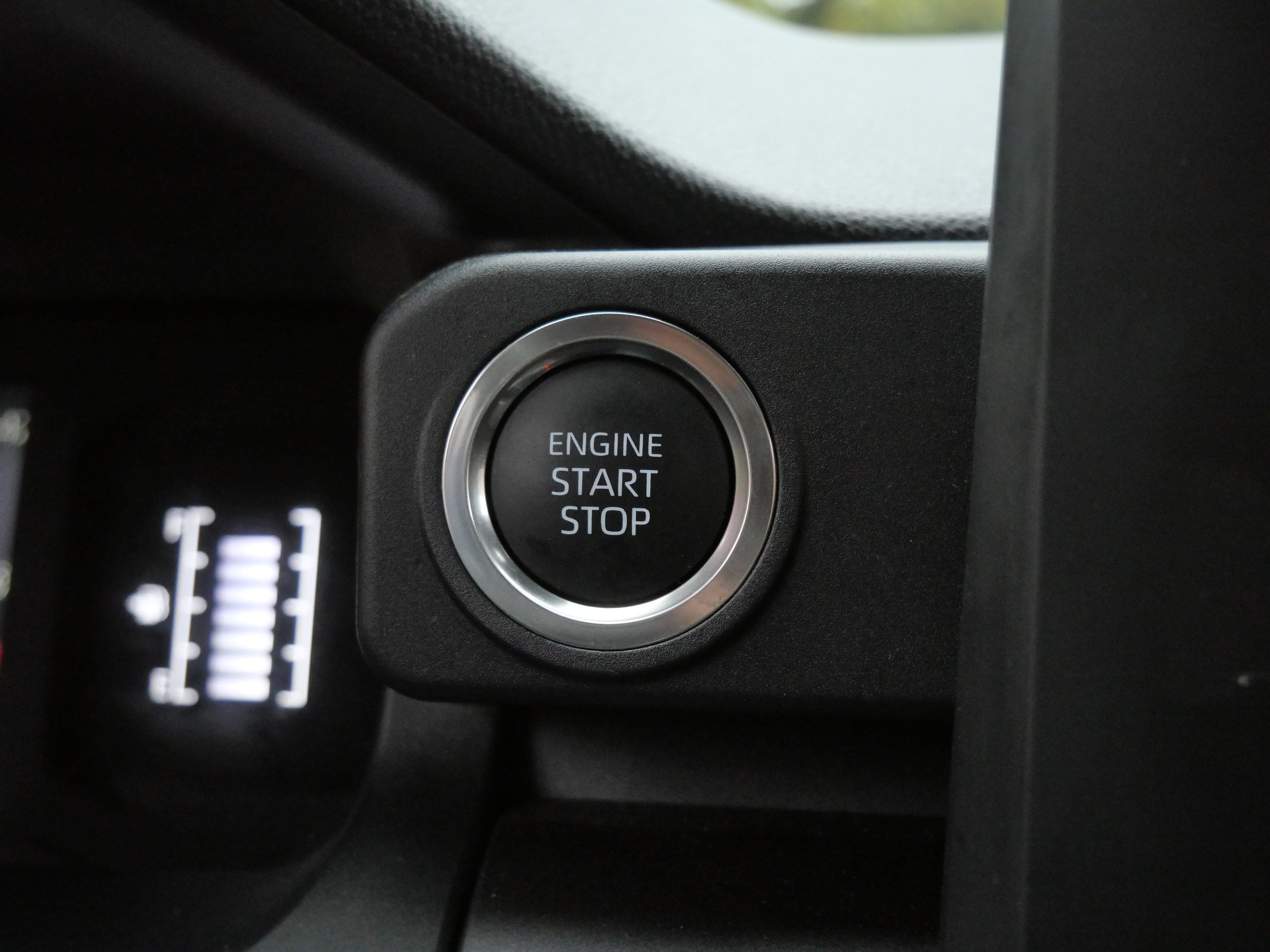 Certified 2026 Toyota 4Runner SR5 AWD/4WD image 32