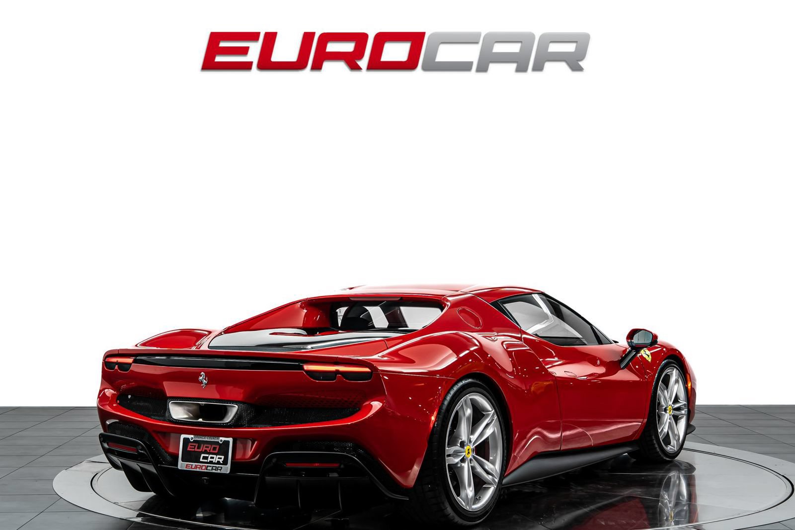 Used 2023 Ferrari 296 GTB RWD image 5