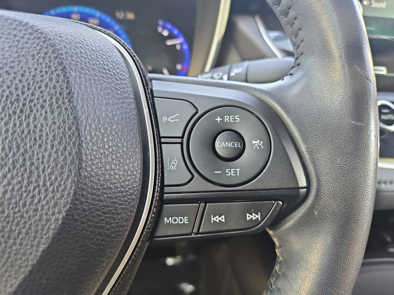 Used 2020 Toyota Corolla XSE FWD image 26