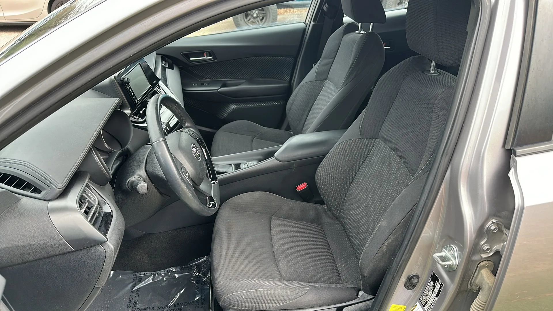 Used 2018 Toyota C-HR image 13