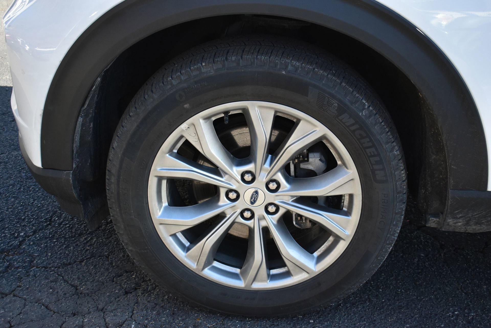 Used 2024 Ford Explorer Limited image 11