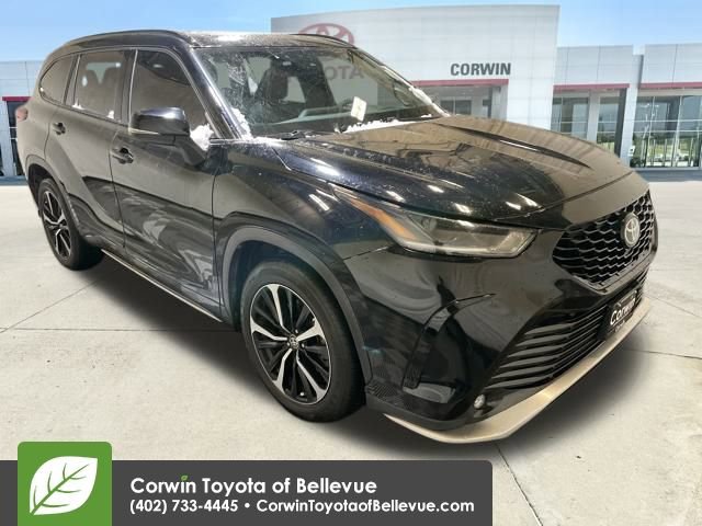 Used 2021 Toyota Highlander XSE