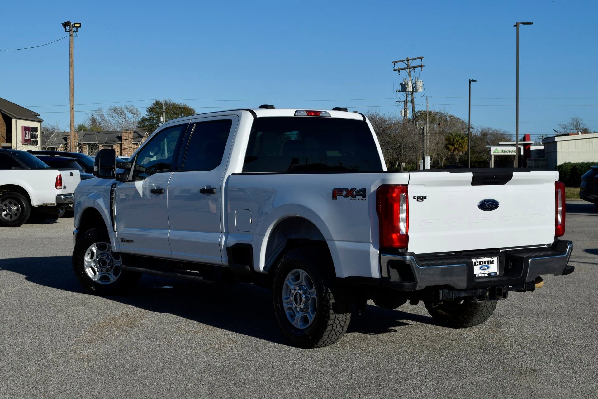 Used 2025 Ford F250 XLT w/ FX4 Off-Road Package image 8