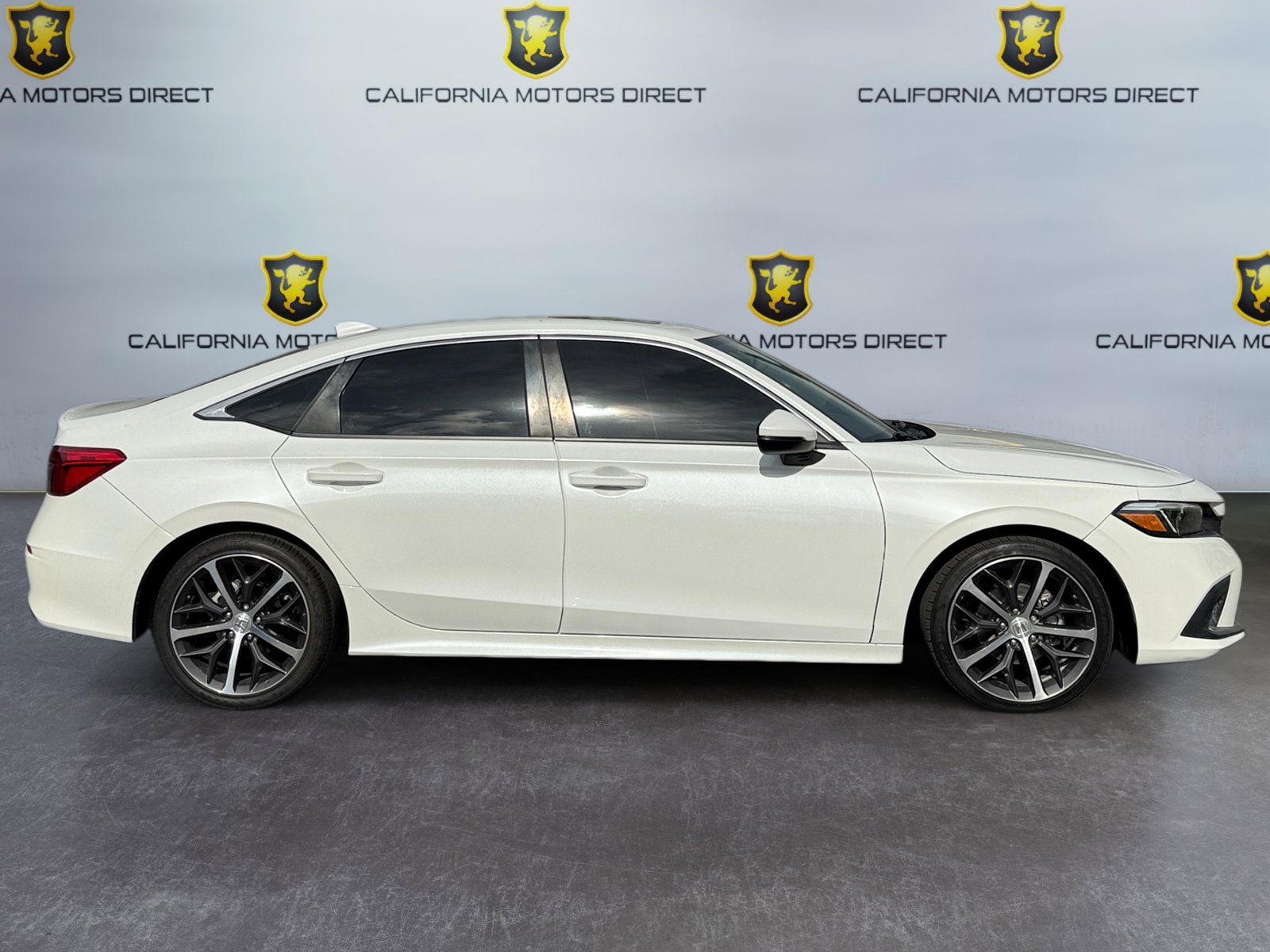 Used 2022 Honda Civic Touring image 6