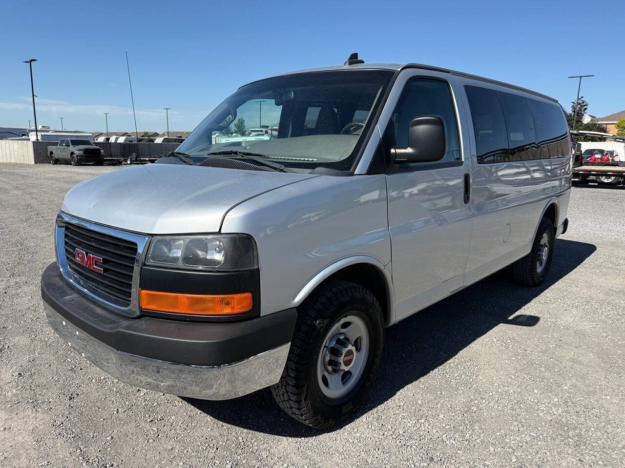 Used 2016 GMC Savana 3500 LT w/ LT Preferred Equipment Group RWD image 7