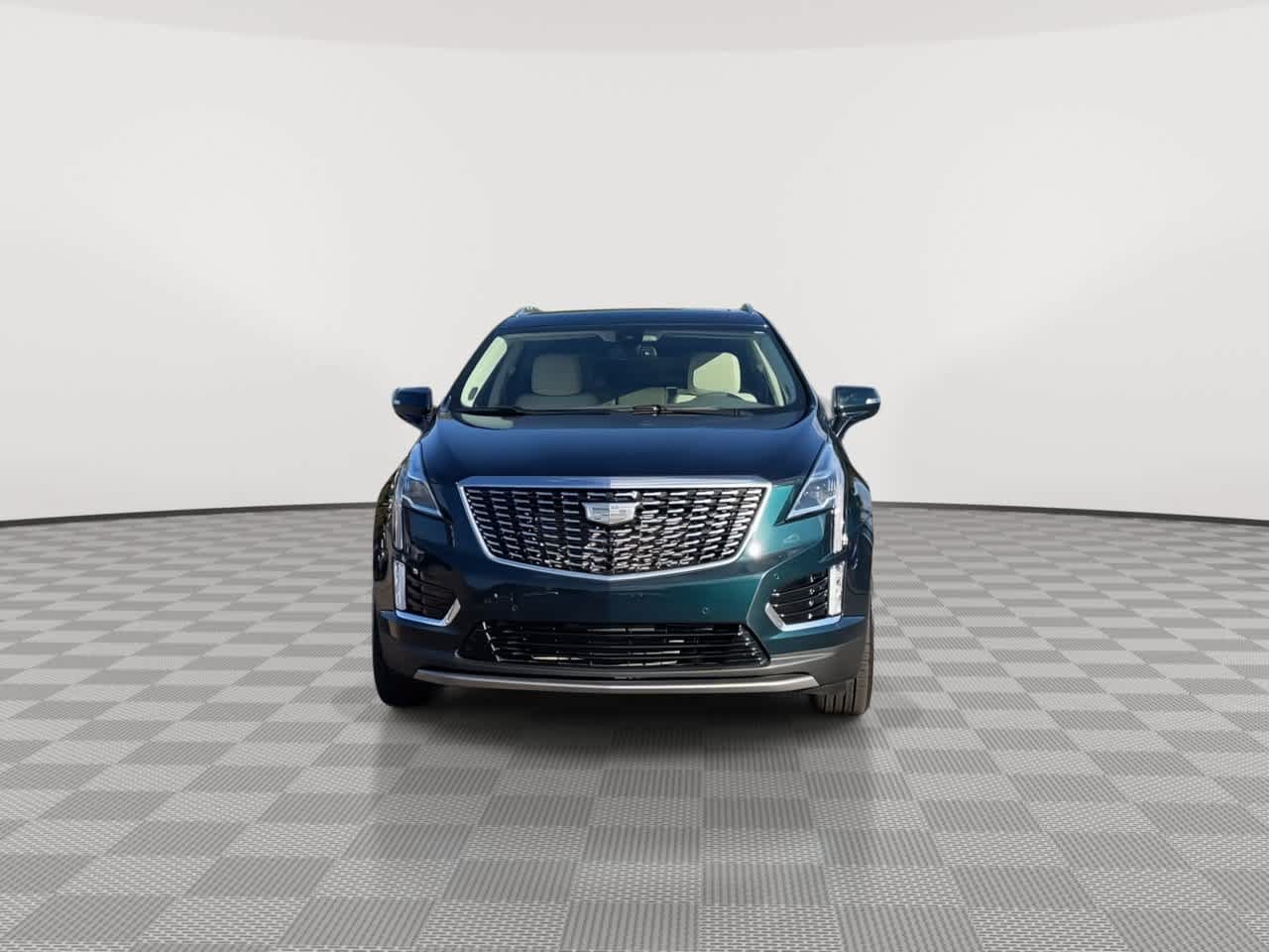 Certified 2024 Cadillac XT5 Premium Luxury AWD/4WD image 3