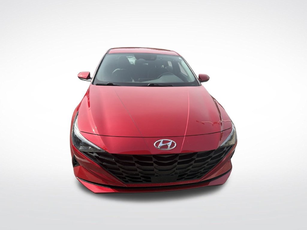 Used 2023 Hyundai Elantra SEL w/ Convenience Package FWD image 2