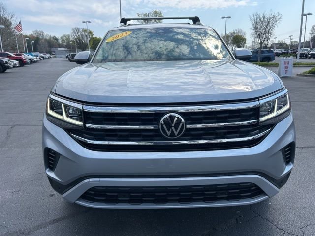 Used 2023 Volkswagen Atlas SEL image 2