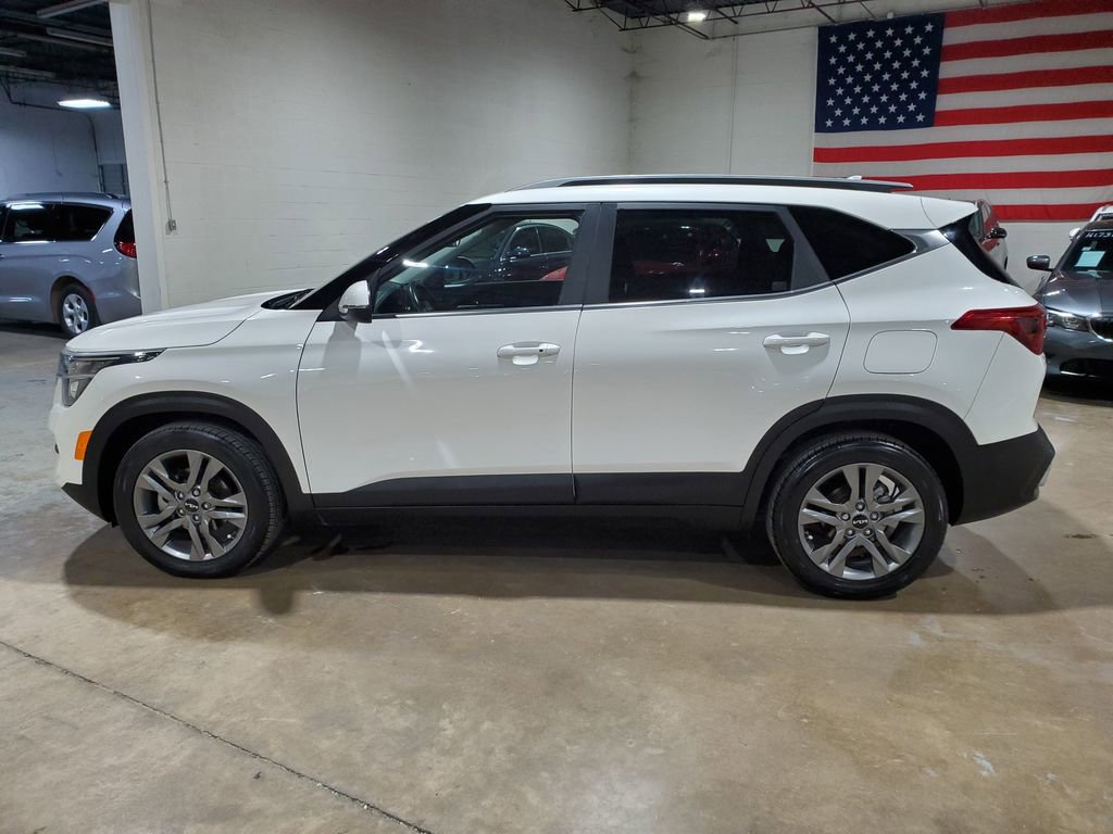 Used 2023 Kia Seltos S FWD image 13