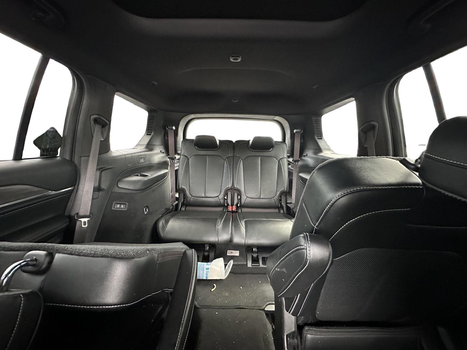 Used 2022 Jeep Grand Cherokee L Overland w/ MOPAR Finishing Package image 13